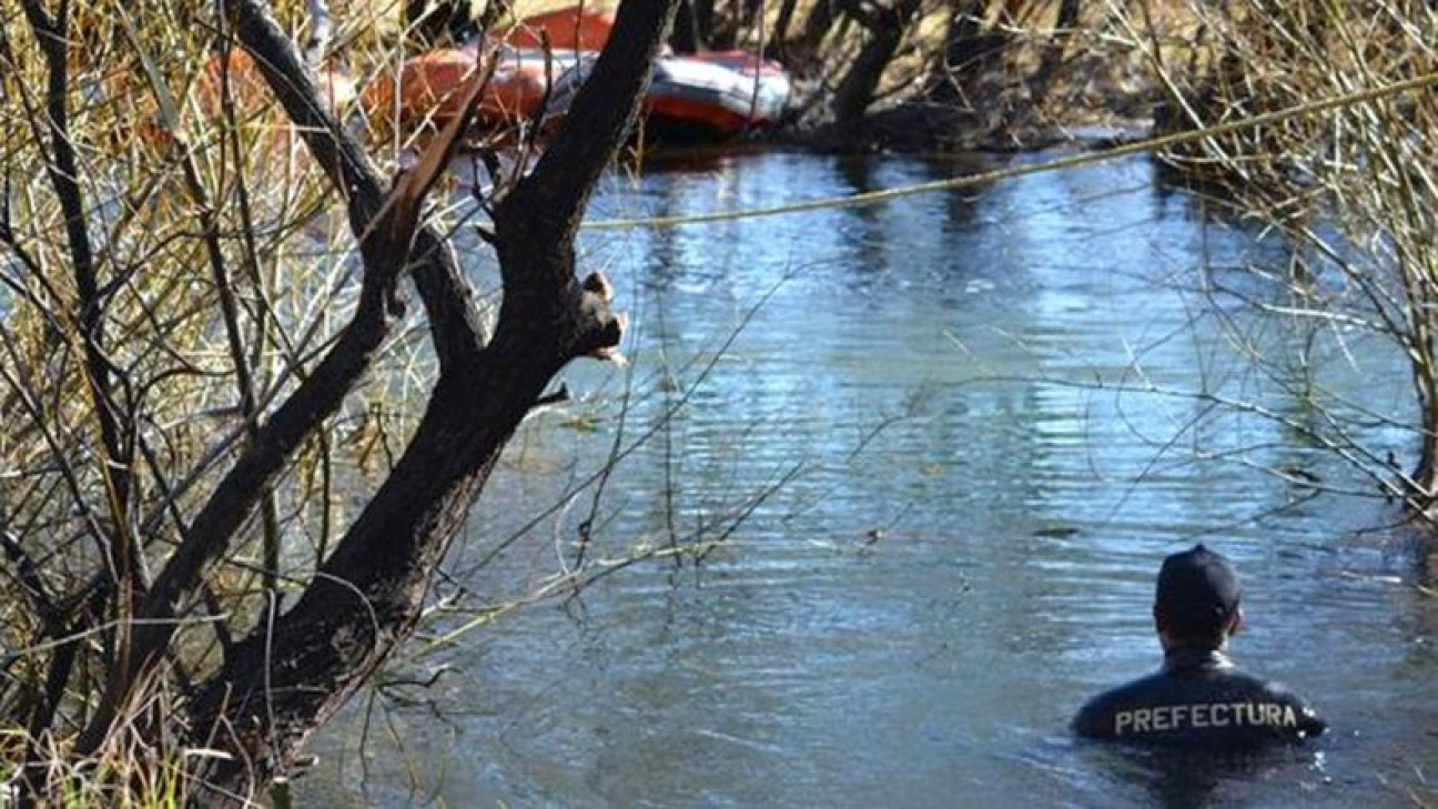 imagen Rastrillan por tercera vez el río Chubut dentro de la comunidad mapuche