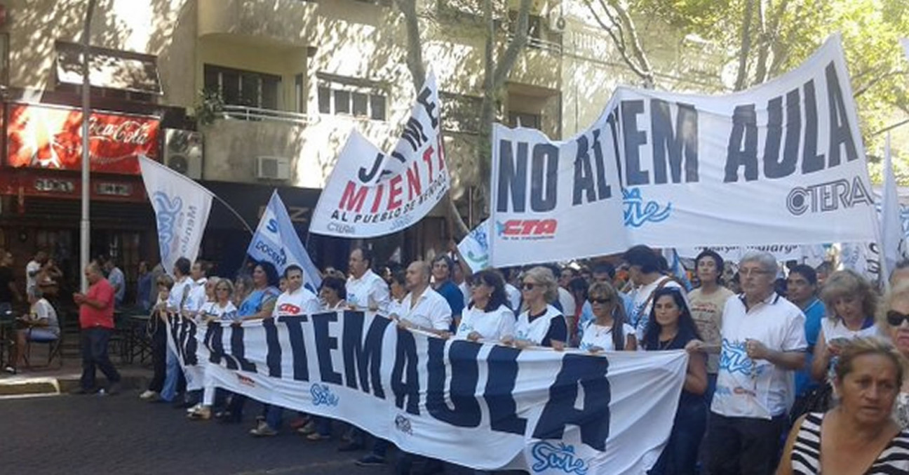 imagen El SUTE volvió a las calles para apuntar a Correas