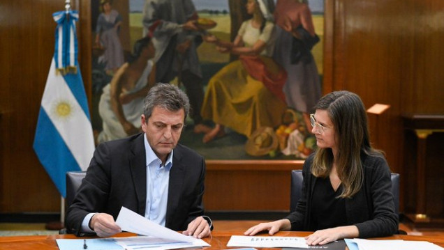 imagen Jubilaciones: suba del 15,53 % y tres bonos de $7000 a partir de septiembre