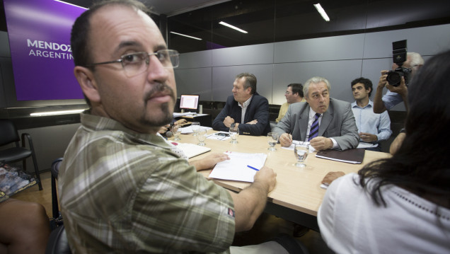 imagen Mateluna: "No vamos a cambiar salud por dinero"