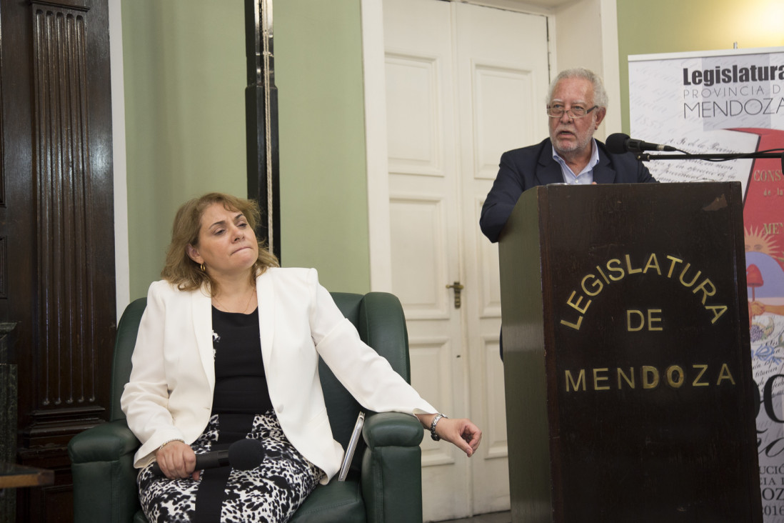 imagen Mathus Escorihuela: "No siento clima reformista"