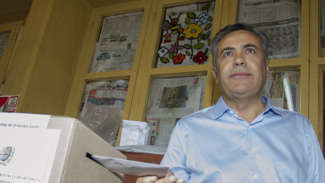 imagen Cornejo criticó el manejo de la información