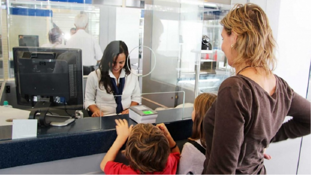 imagen Habilitan trámite instantáneo en fronteras y aeropuertos para autorizar a menores de 18 años a salir del país 