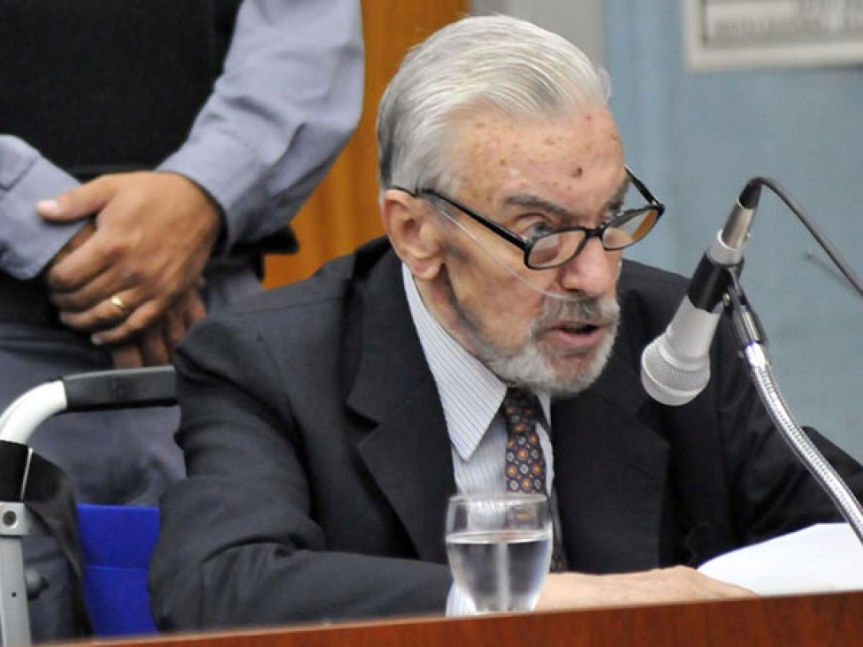 imagen Murió Antonio Bussi, ahora que lo juzgue Dios