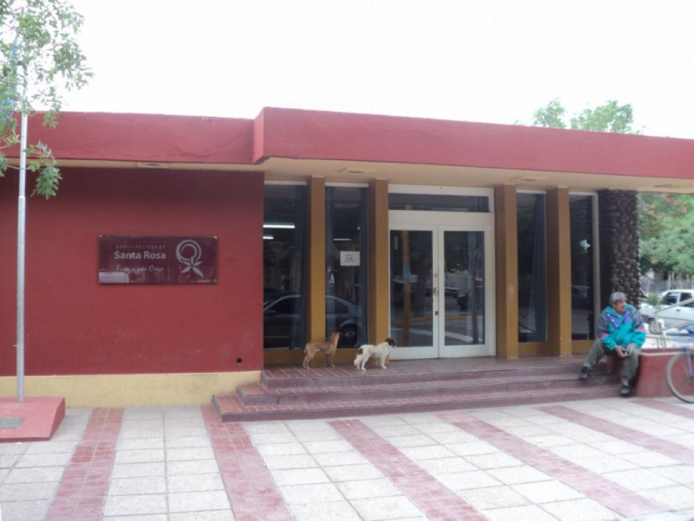 imagen Allanaron la municipalidad de Santa Rosa
