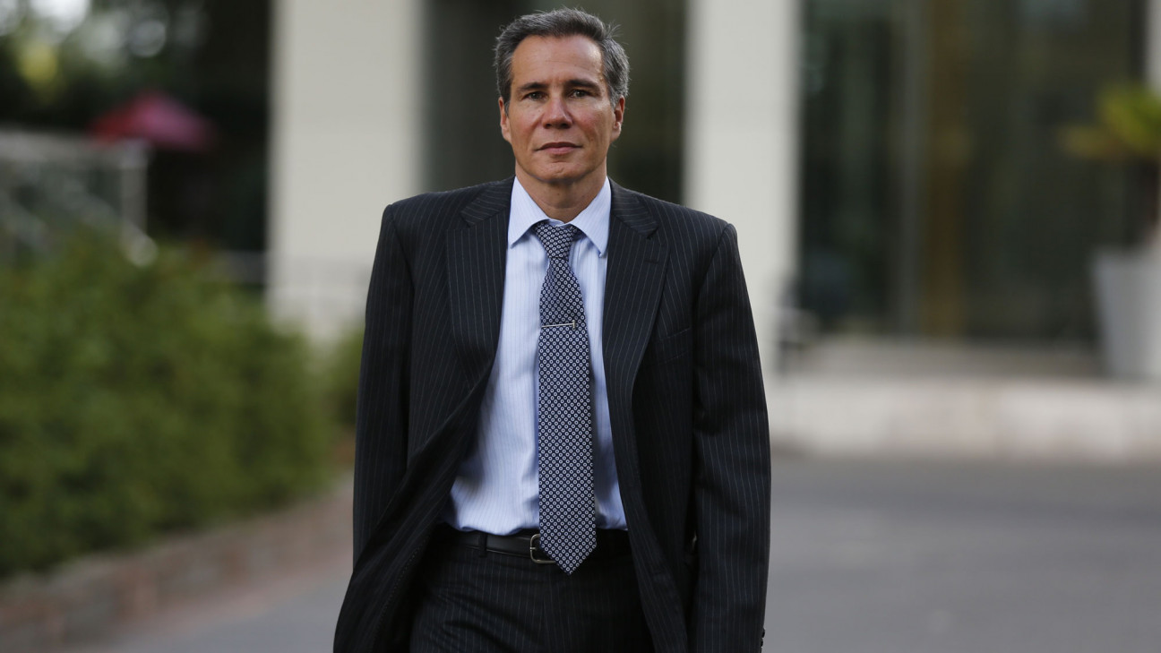 imagen Recordaron a Nisman en el cementerio de La Tablada