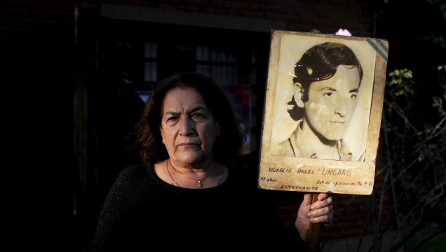 imagen Noche de los Lápices: "Cada 16 de septiembre, los chicos salen del pozo donde los mataron"