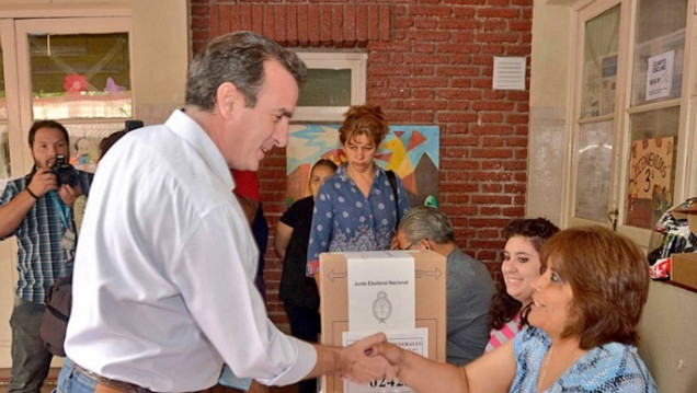 imagen Pérez, en "modo oposición", le pide definiciones a Cornejo