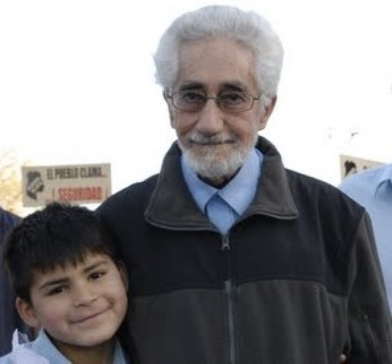 imagen La terminal de ómnibus recibió el nombre de "Padre Jorge Juan Augusto Contreras" 
