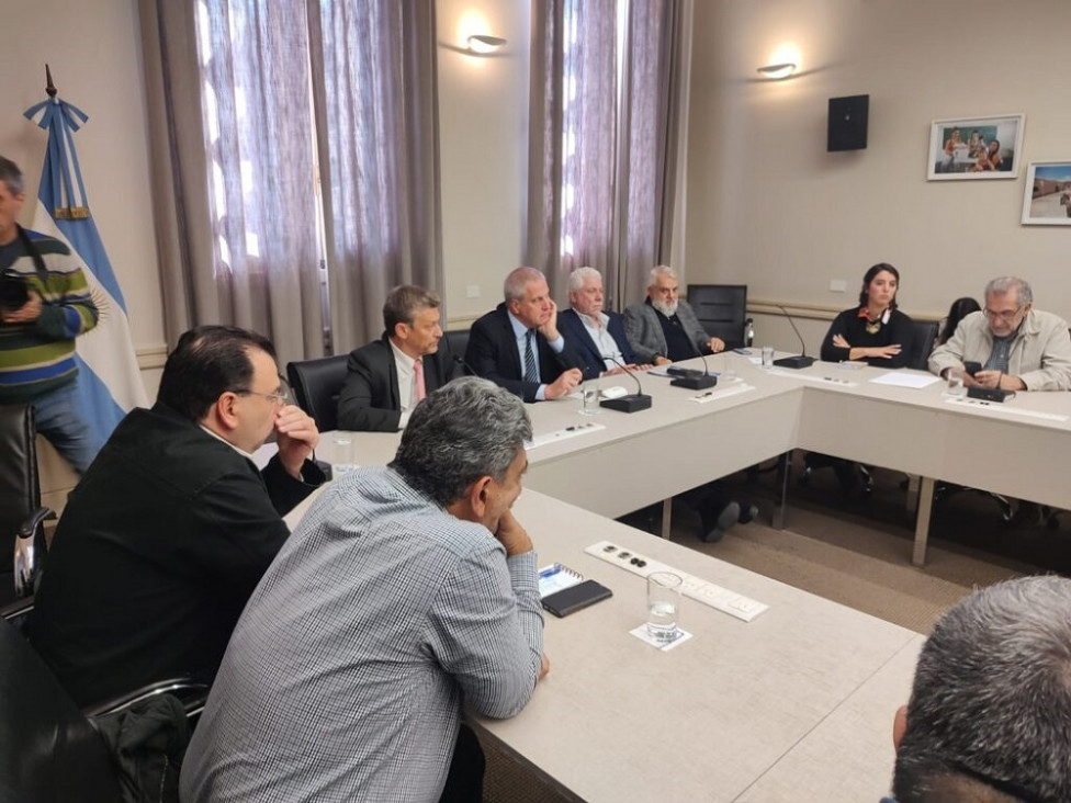 imagen Educación y gremios universitarios acordaron adelantar para abril 8% de aumento paritario