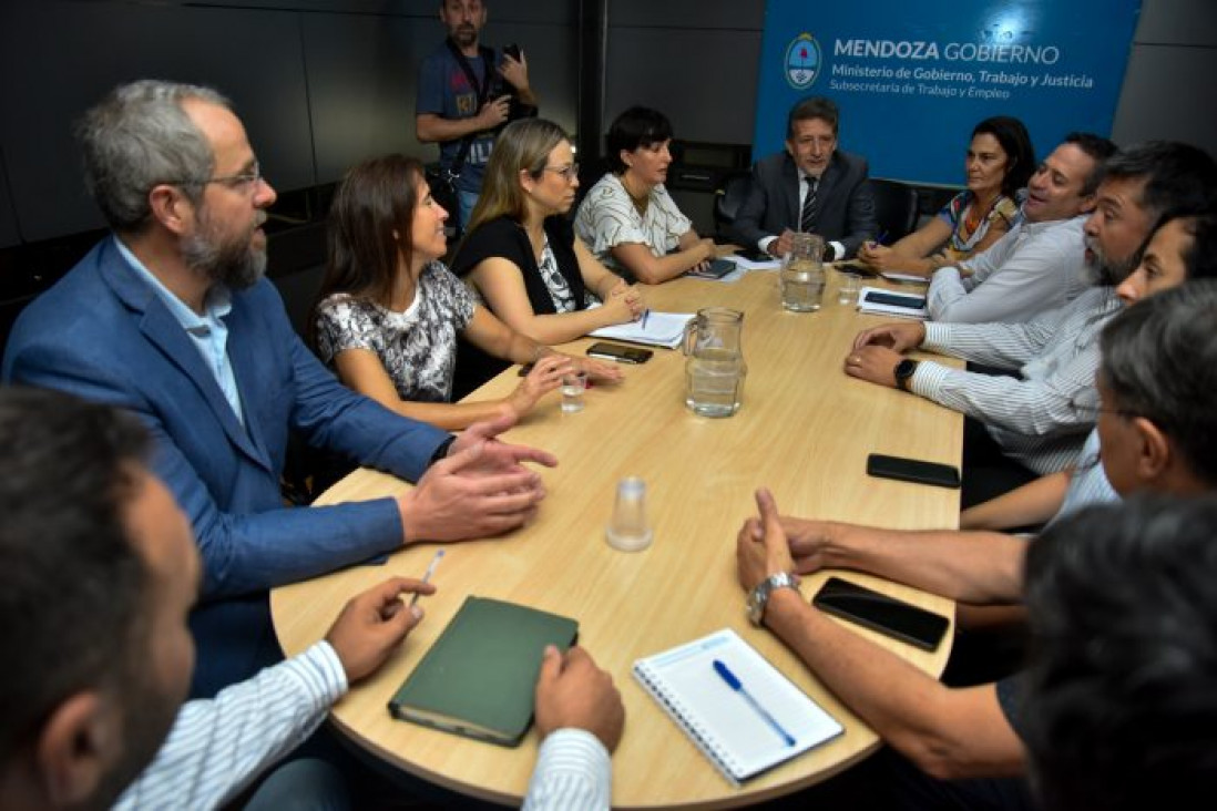 imagen Paritarias estatales: con dos ofertas, el Gobierno de Mendoza inició la ronda de negociaciones