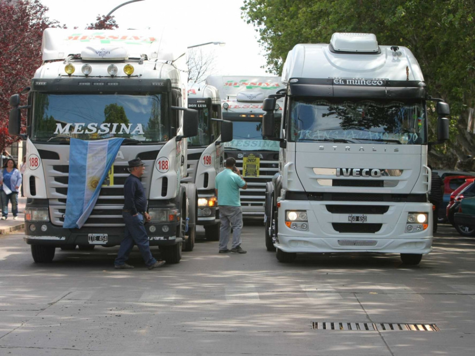 imagen Trabajo dictó la conciliación pero Camioneros sigue de paro
