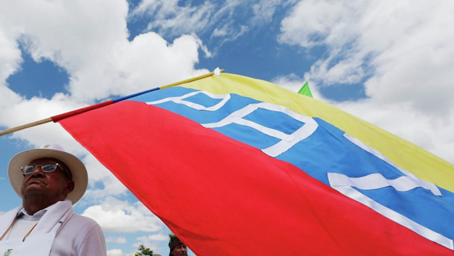 imagen Tras el No, Santos y "Timochenko" insistieron en sostener la paz