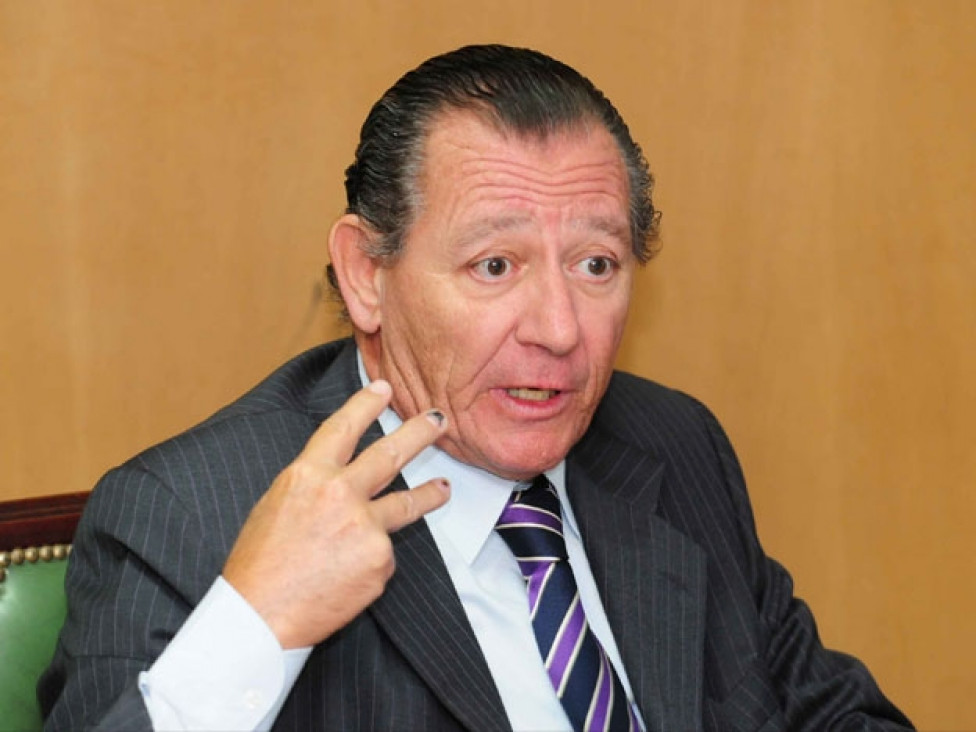 imagen Para evitar el juicio político renunció Petra