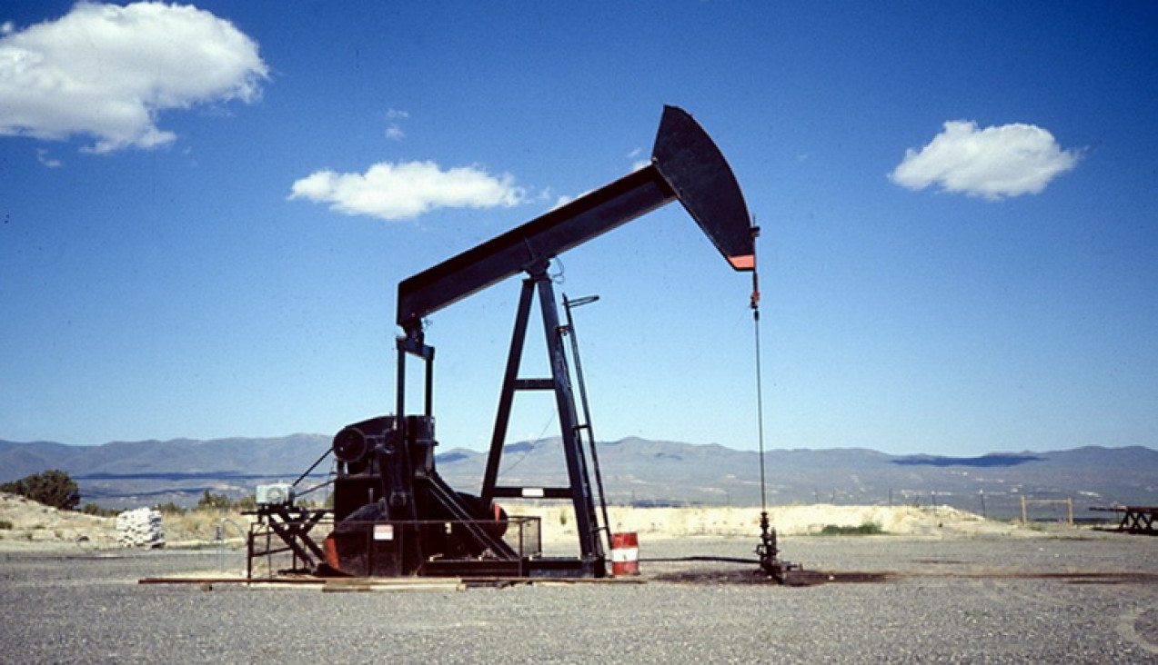imagen Congreso: El Gobernador defiende la nueva ley petrolera