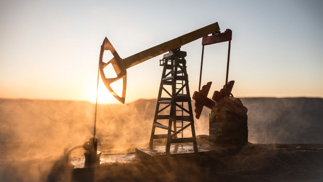 imagen Sube el petróleo tras la prohibición de EEUU e Inglaterra a las importaciones de crudo ruso