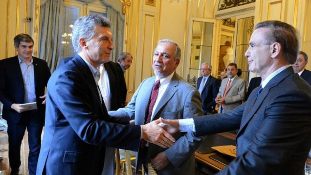 imagen El peronismo le da aire al Gobierno y retrasa la definición sobre tarifas