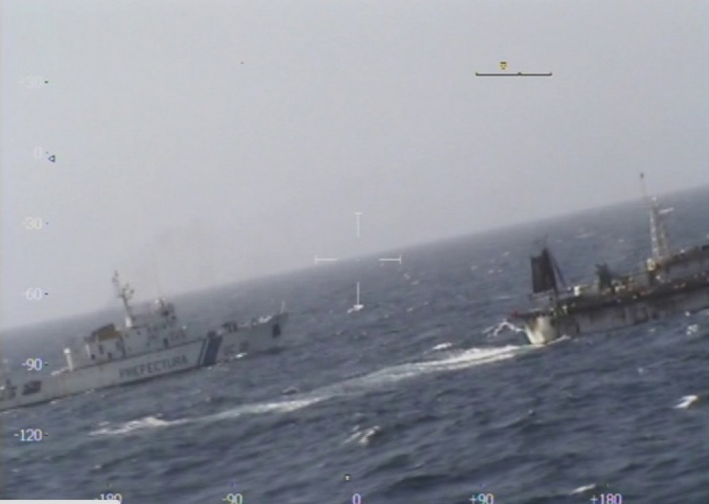 imagen Prefectura hundió un barco chino que pescaba ilegalmente en Mar Argentino