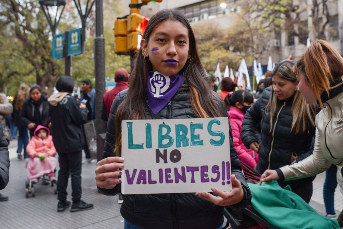 imagen Vergüenza, miedo y carencia económica: las barreras de las argentinas para salir de la violencia