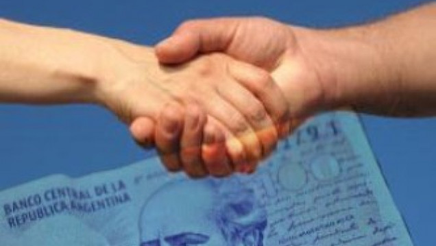 imagen Mil empleados públicos en bancarrota