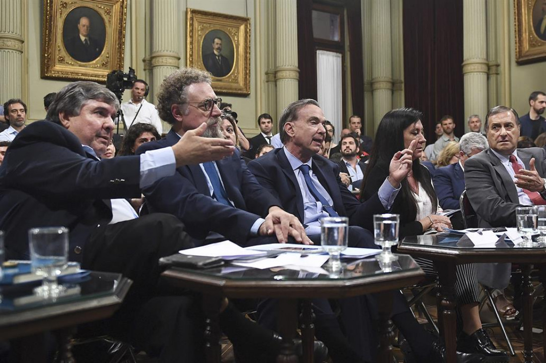 imagen Con aval de algunos senadores del PJ, el Presupuesto nacional tiene dictamen