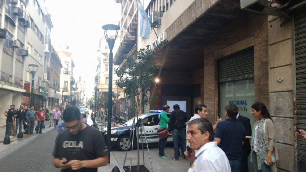imagen Serbali prentendía llegar a Carlos Anguita 
