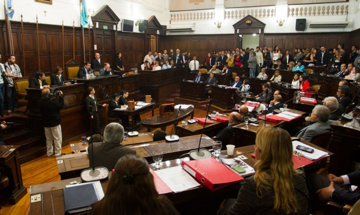 imagen Reforma electoral: la oposición quiere paridad de género en las candidaturas