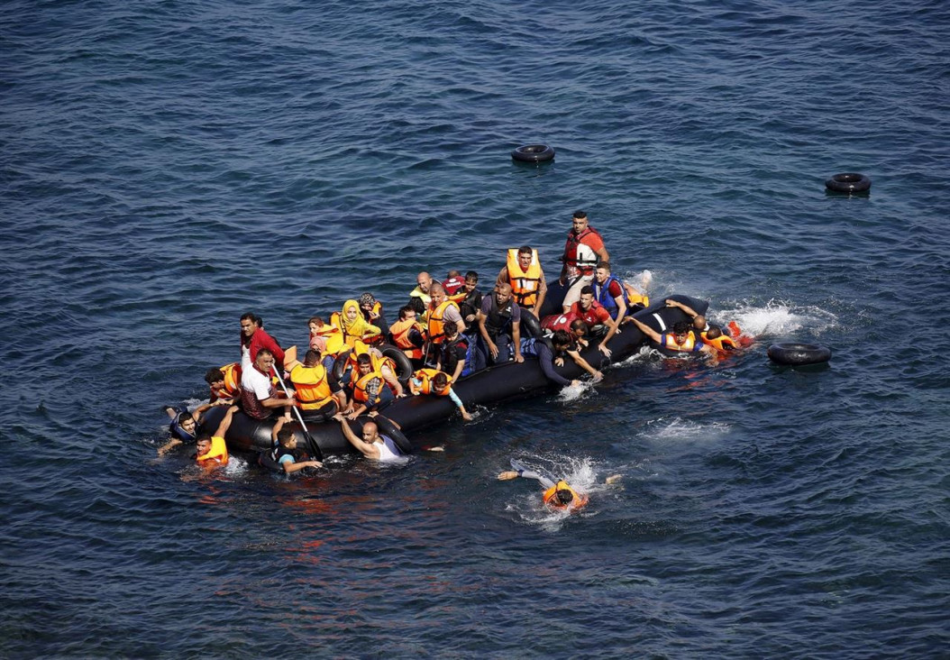imagen Dos naufragios en la costa griega dejan 41 fallecidos