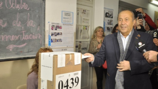 imagen Rodríguez Saá: "En la Argentina hay que privilegiar el diálogo"