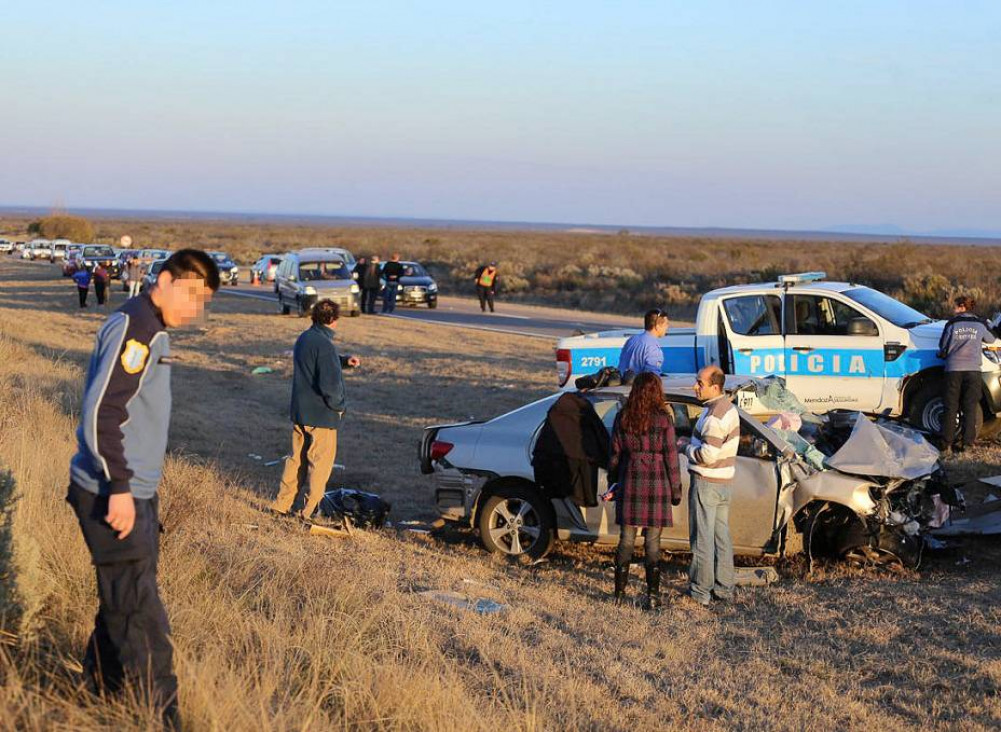 imagen La 143, la ruta de la muerte en Mendoza