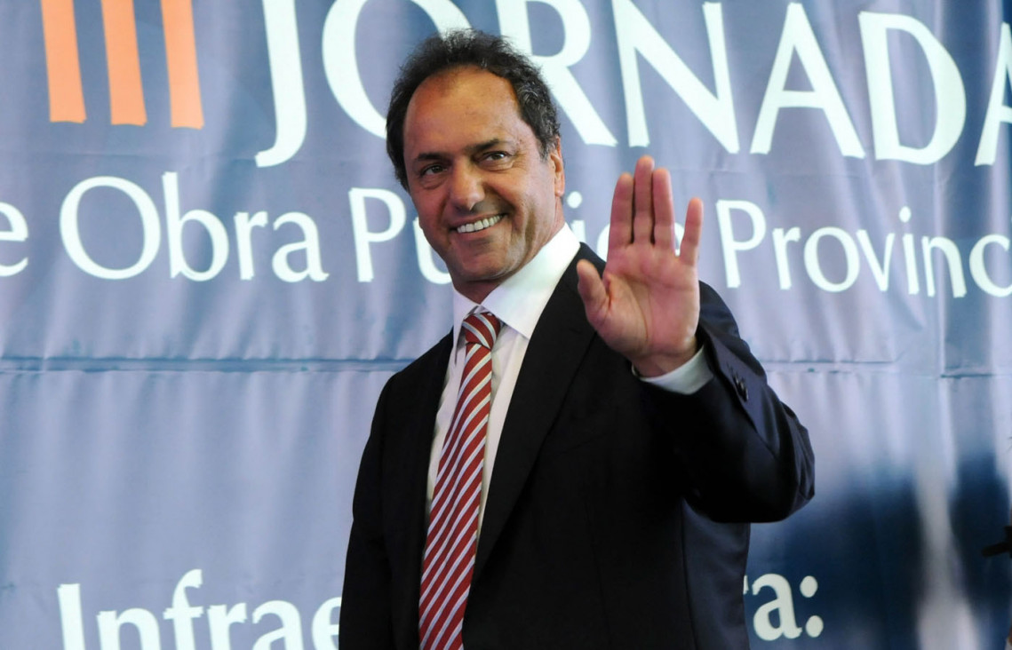 imagen Scioli se bajó del debate presidencial 