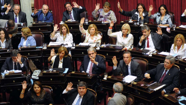 imagen Vuelve a Diputados el proyecto para indemnizar a "exypefianos"