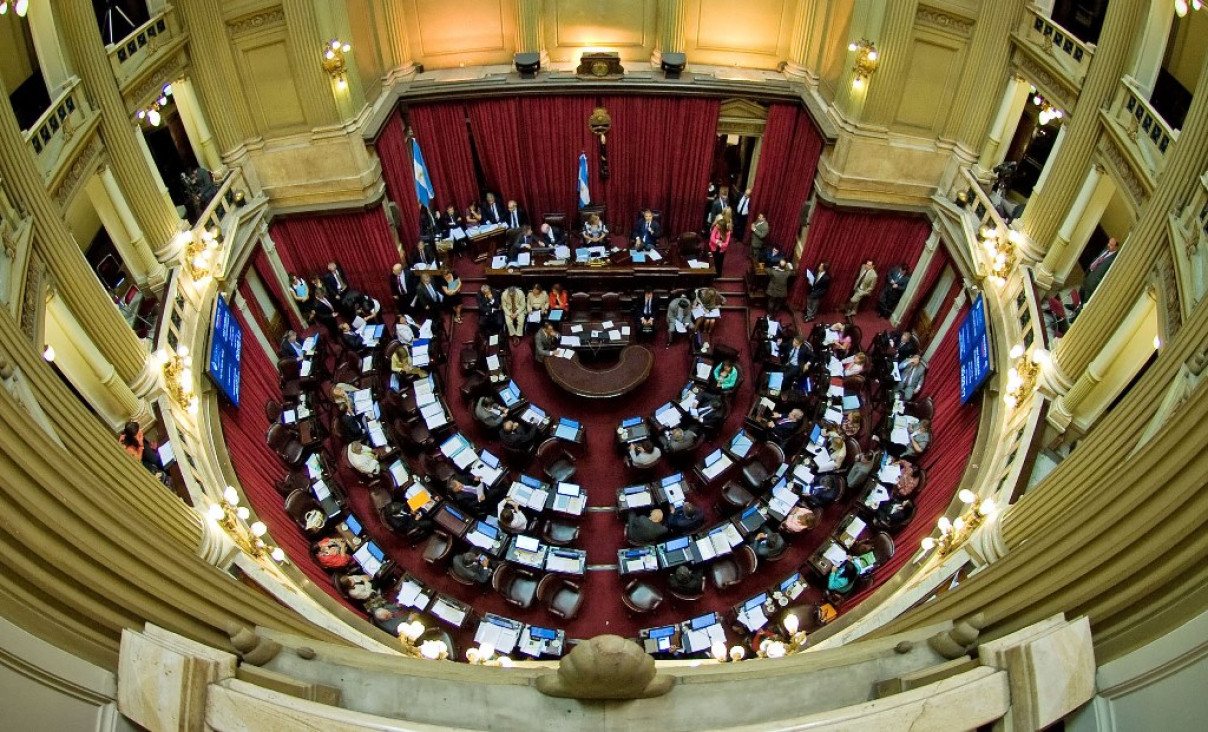 imagen Se calienta la disputa por las comisiones en el Senado