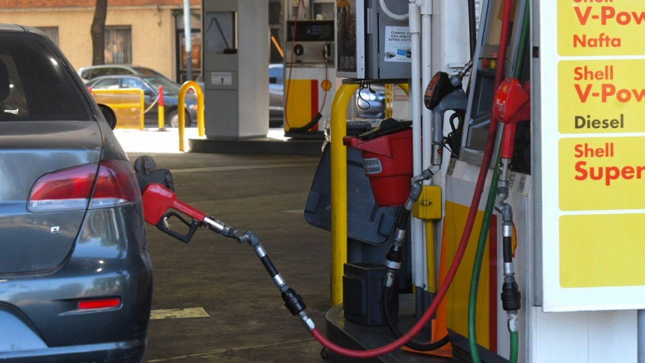 imagen Shell da marcha atrás y rebaja sus combustibles