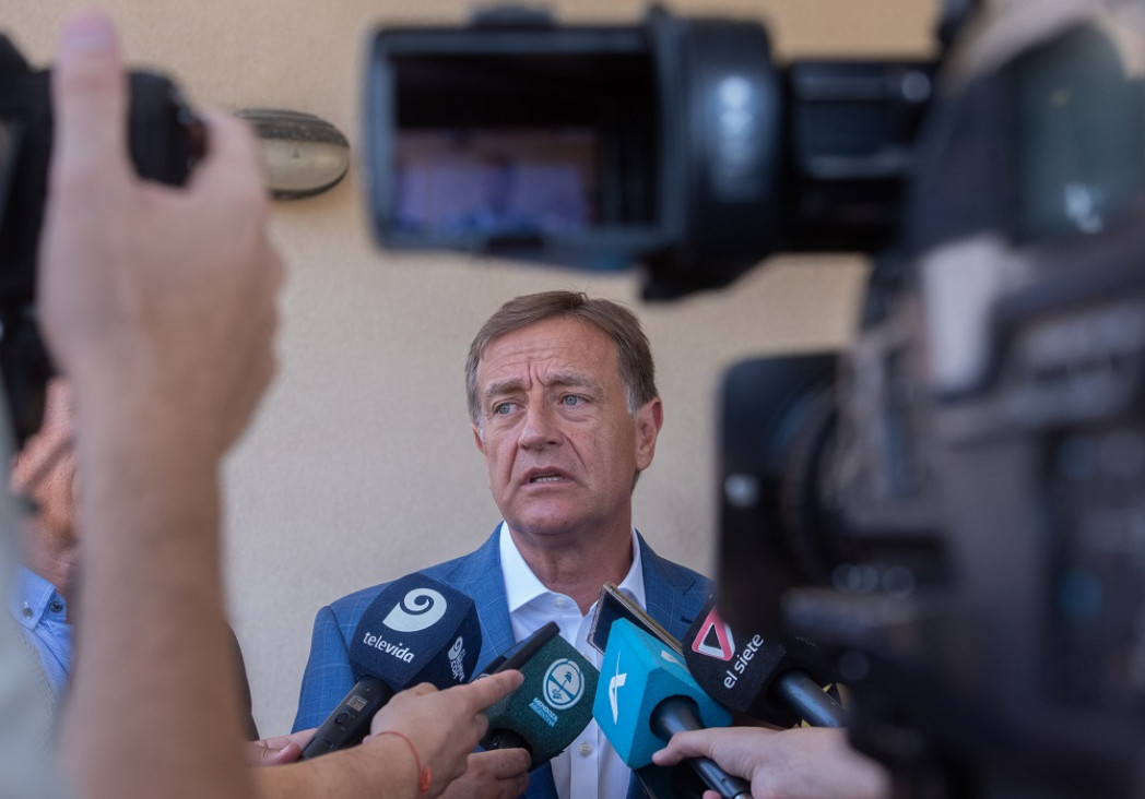 imagen Suarez ratificó que buscará autorizar el refinanciamiento de la deuda por decreto