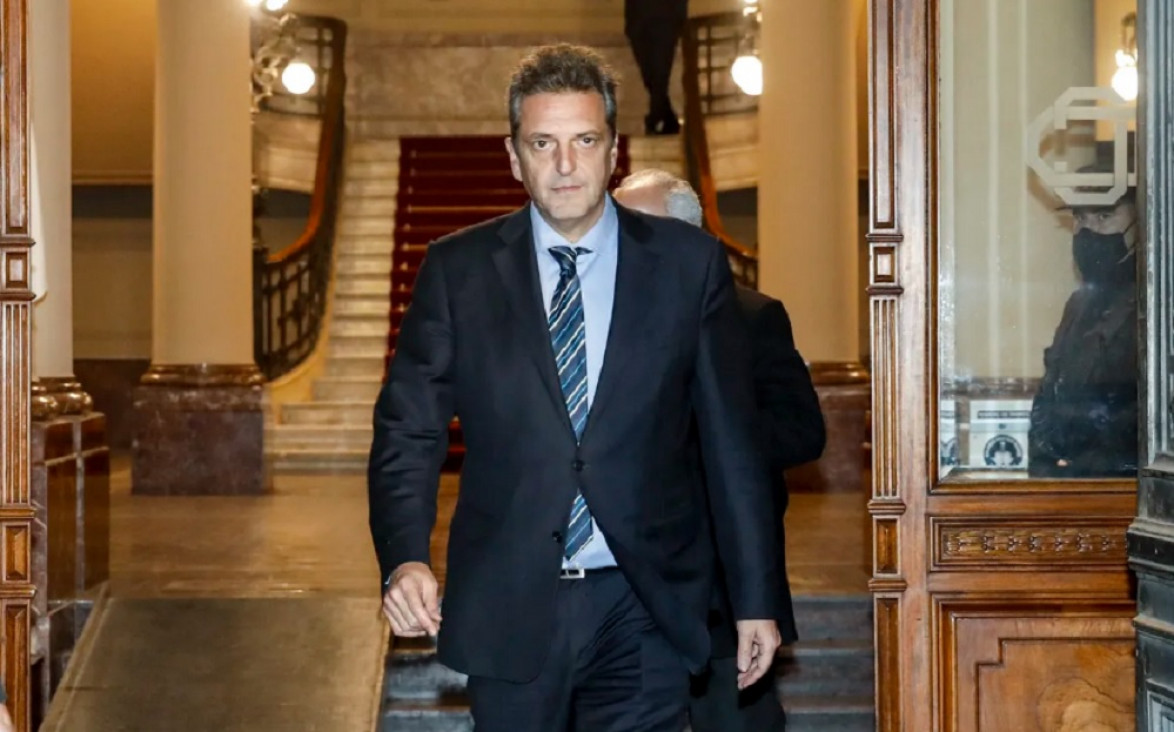 imagen Sergio Massa empezó a presentar su equipo: Raúl Rigo vuelve a la Secretaría de Hacienda