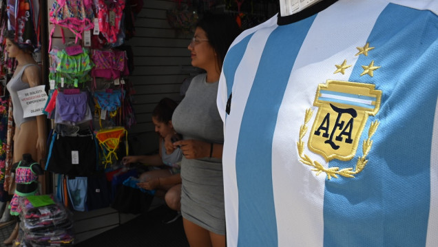 imagen Conseguir la tercera estrella en el escudo de AFA: desde fibrones a tutoriales para bordarla en casa