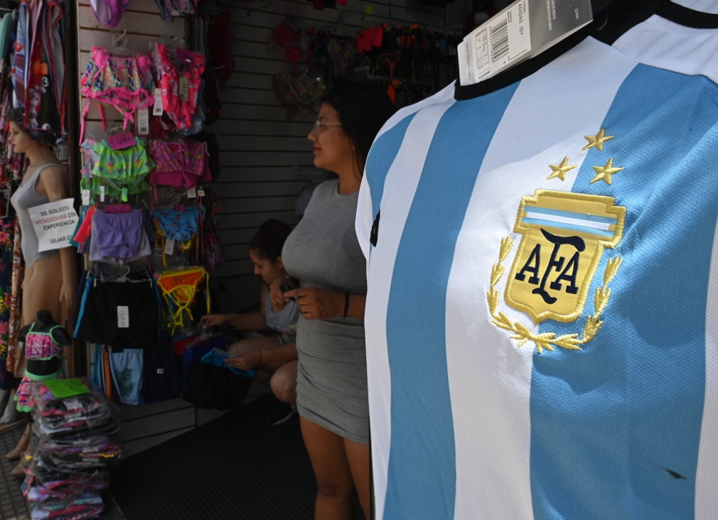 imagen Conseguir la tercera estrella en el escudo de AFA: desde fibrones a tutoriales para bordarla en casa