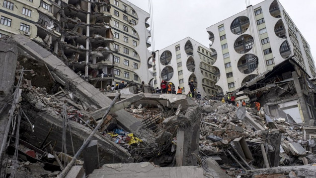 imagen Vialidad trabaja en la reparación de la Ruta 40, que sigue vibrando tras el terremoto 