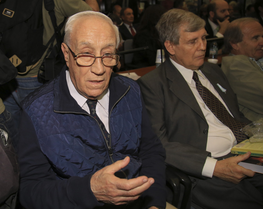 imagen Para hacer lugar en las cárceles, darían domiciliaria a más de 1100 presos