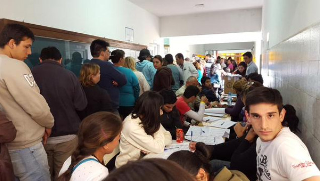 imagen Violencia y quema de urnas en Tucumán