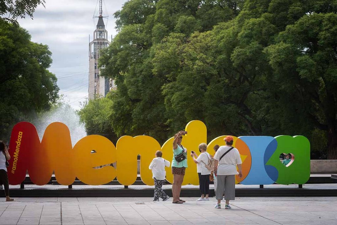 imagen PreViaje 3: Puerto Iguazú, Mendoza y Ushuaia, entre los pasajes aéreos  más solicitados