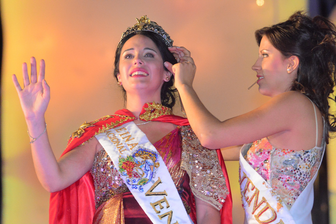 imagen Chau a las reinas