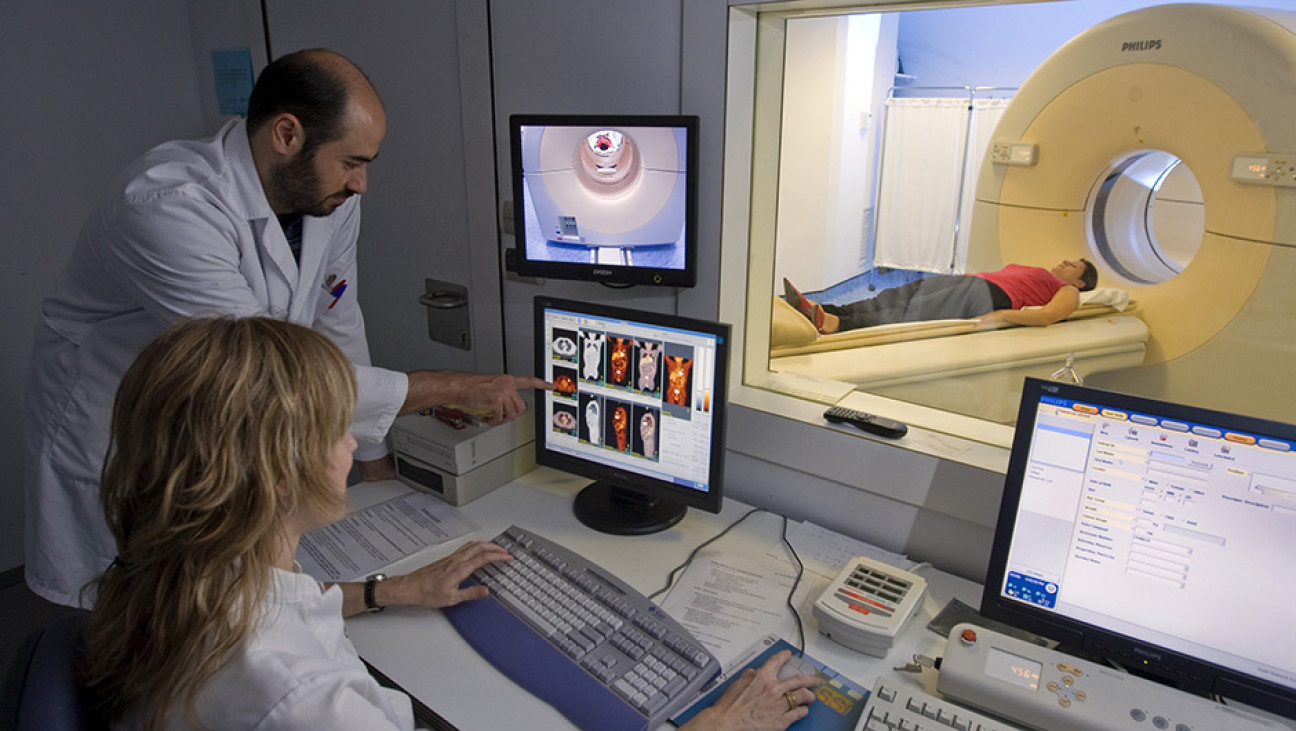imagen Un modelo de medicina nuclear que se replica