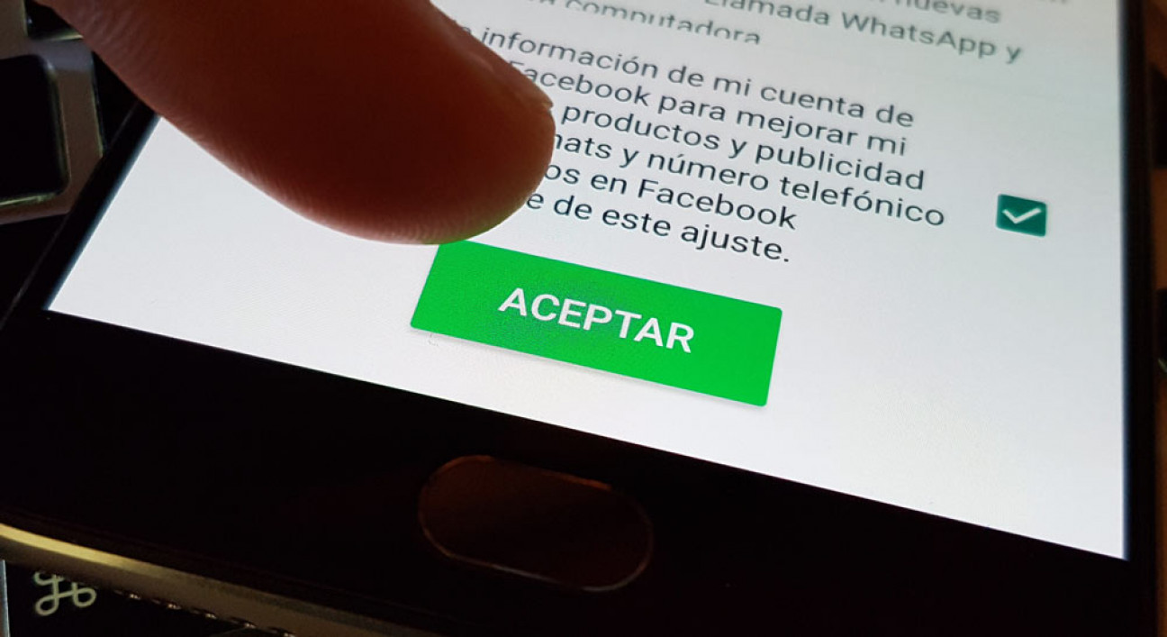 imagen WhatsApp: un "atentado a la privacidad en línea"